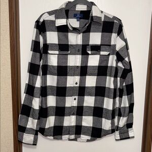 George Black- and White Buffalo Plaid Flannel Long Sleeve Shirt Men’s Small